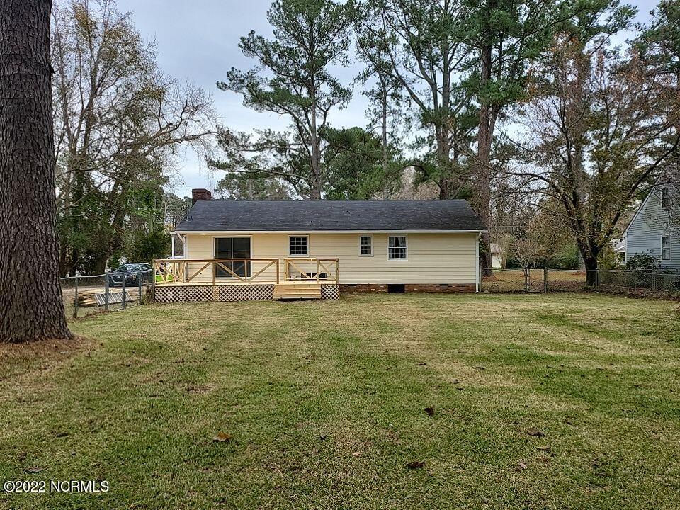 216 Gibbs Road New Bern, NC 28560 - Photo 7 of 35 backyard