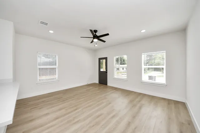 $1,700 | 1314 West Willis Street, Unit A, Alvin, TX 77511