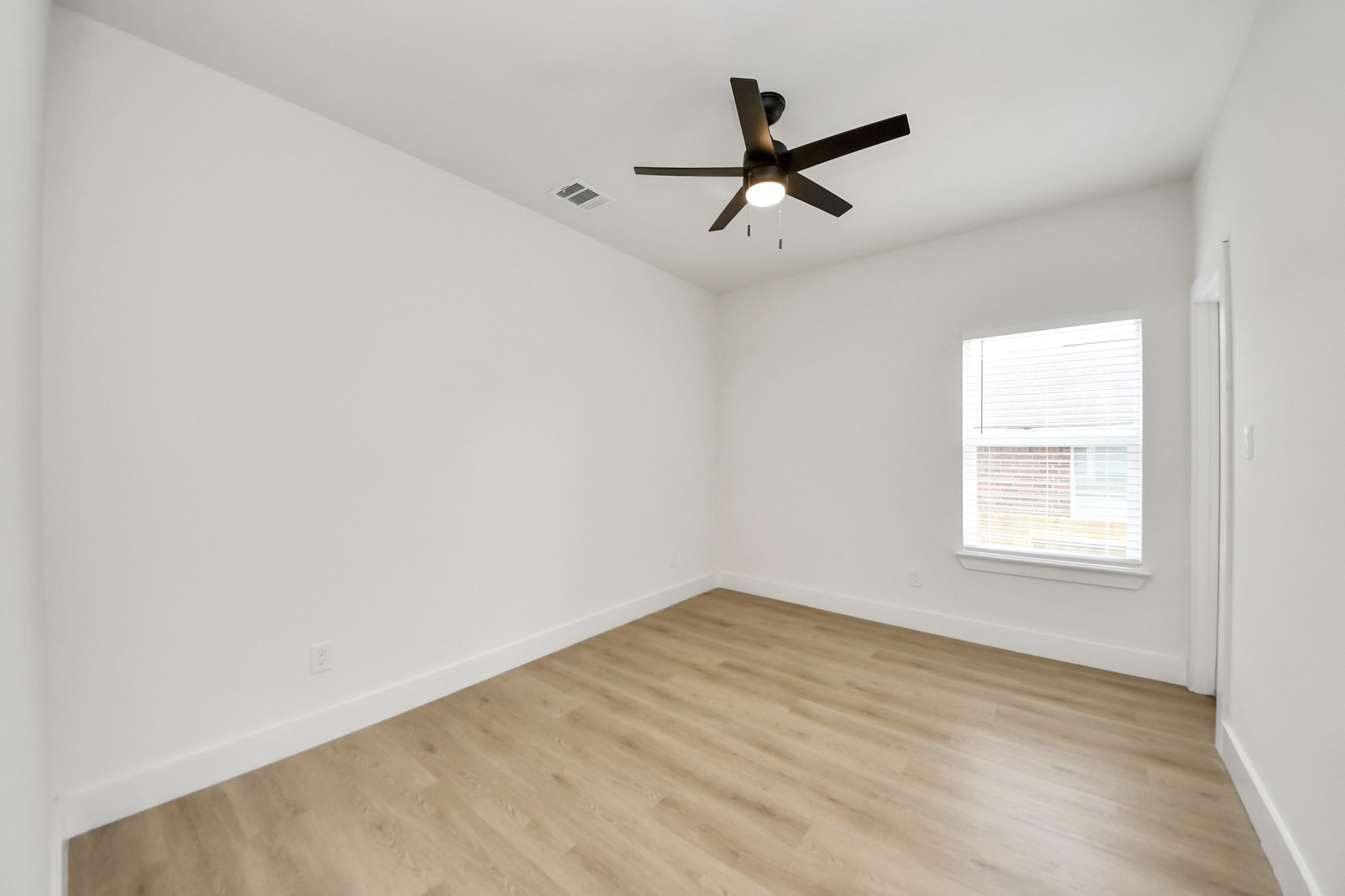 1314 West Willis Street, Unit A Alvin, TX 77511 - Photo 32 of 50