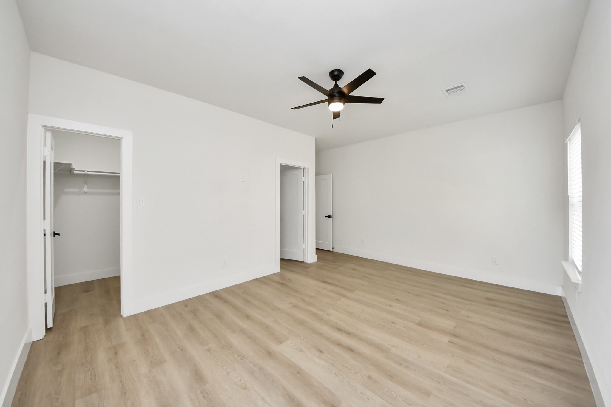 1314 West Willis Street, Unit A Alvin, TX 77511 - Photo 37 of 50