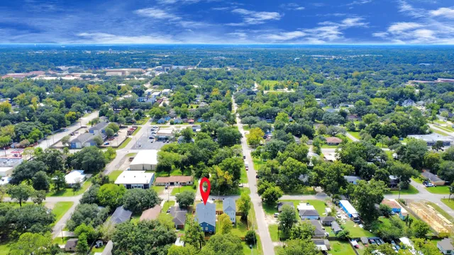 $1,700 | 1314 West Willis Street, Unit A, Alvin, TX 77511