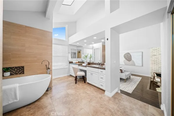 $2,280,000 | 41 Hermosa, Irvine, CA 92620