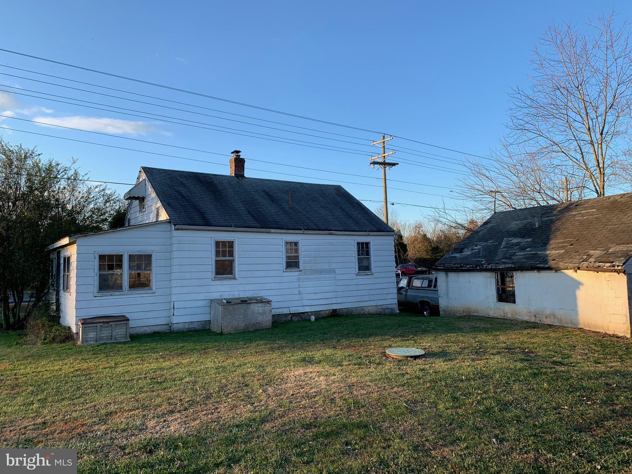8999 Wellington Road Manassas, VA 20109 - Photo 5 of 20 Rear