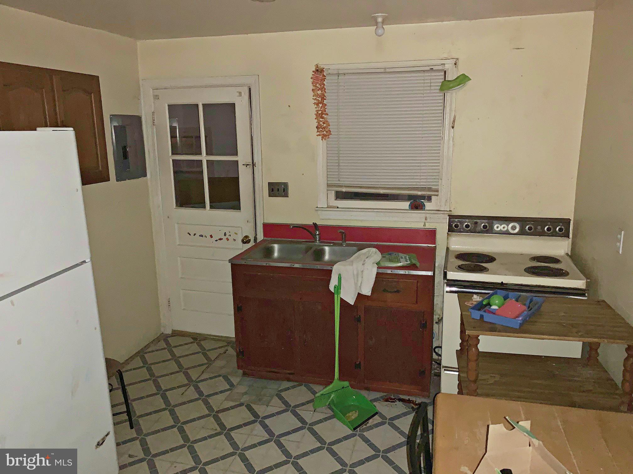 8999 Wellington Road Manassas, VA 20109 - Photo 7 of 20 Kitchen