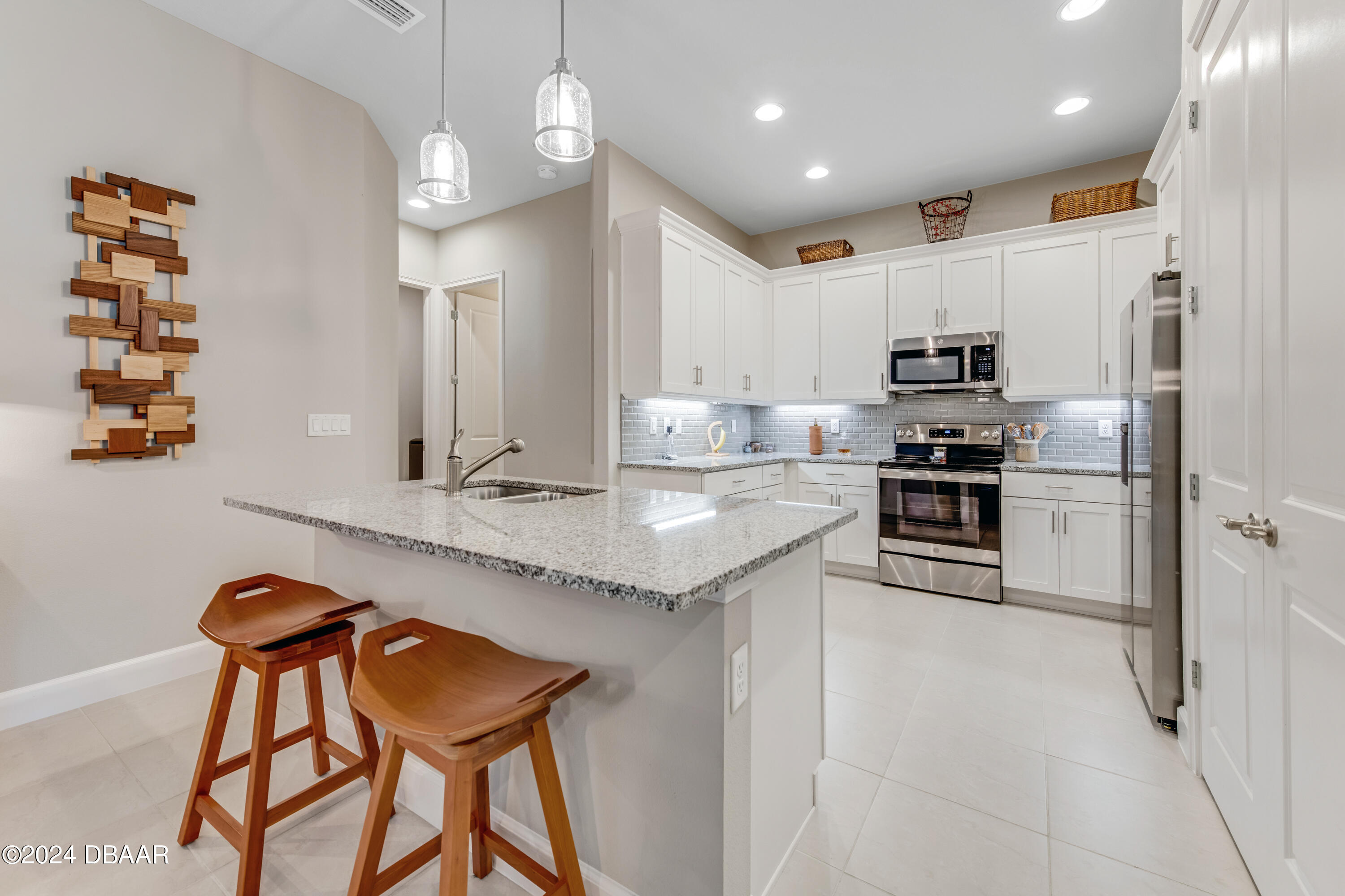 118 Longridge Lane Ormond Beach, FL 32174 - Photo 5 of 47 D85_9495_HDR