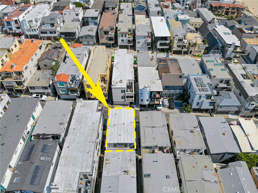 201 21st Place, Unit 2 Manhattan Beach, CA 90266 - Photo 25 of 25 an aerial view of residential houses with outdoor space