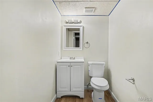 $2,300 | 4895 Lockwig Trail, Florissant, MO 63033