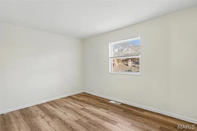 $2,300 | 4895 Lockwig Trail, Florissant, MO 63033