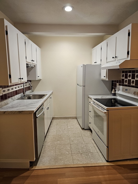 7 Cypress Road, Unit 703 Boston, MA 02135 - Photo 3 of 16