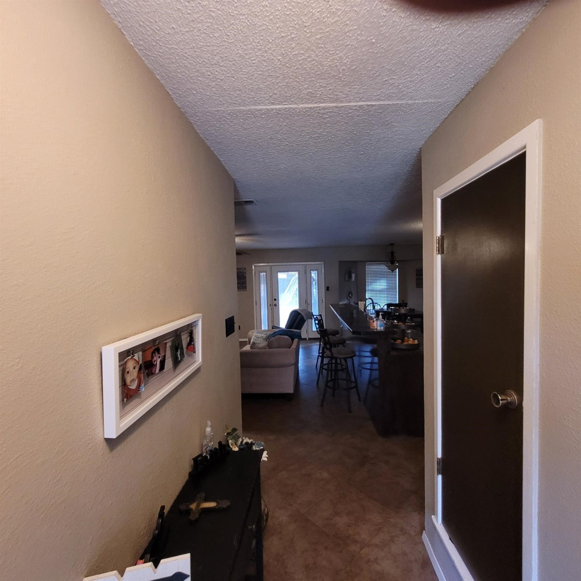 5519 1st Place Lubbock, TX 79416 - Photo 2 of 13 a living room with furniture and a window