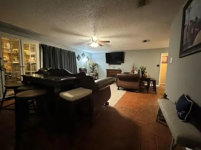 $3,000 | 690 Sommerfeld Drive, Waco, TX 76705