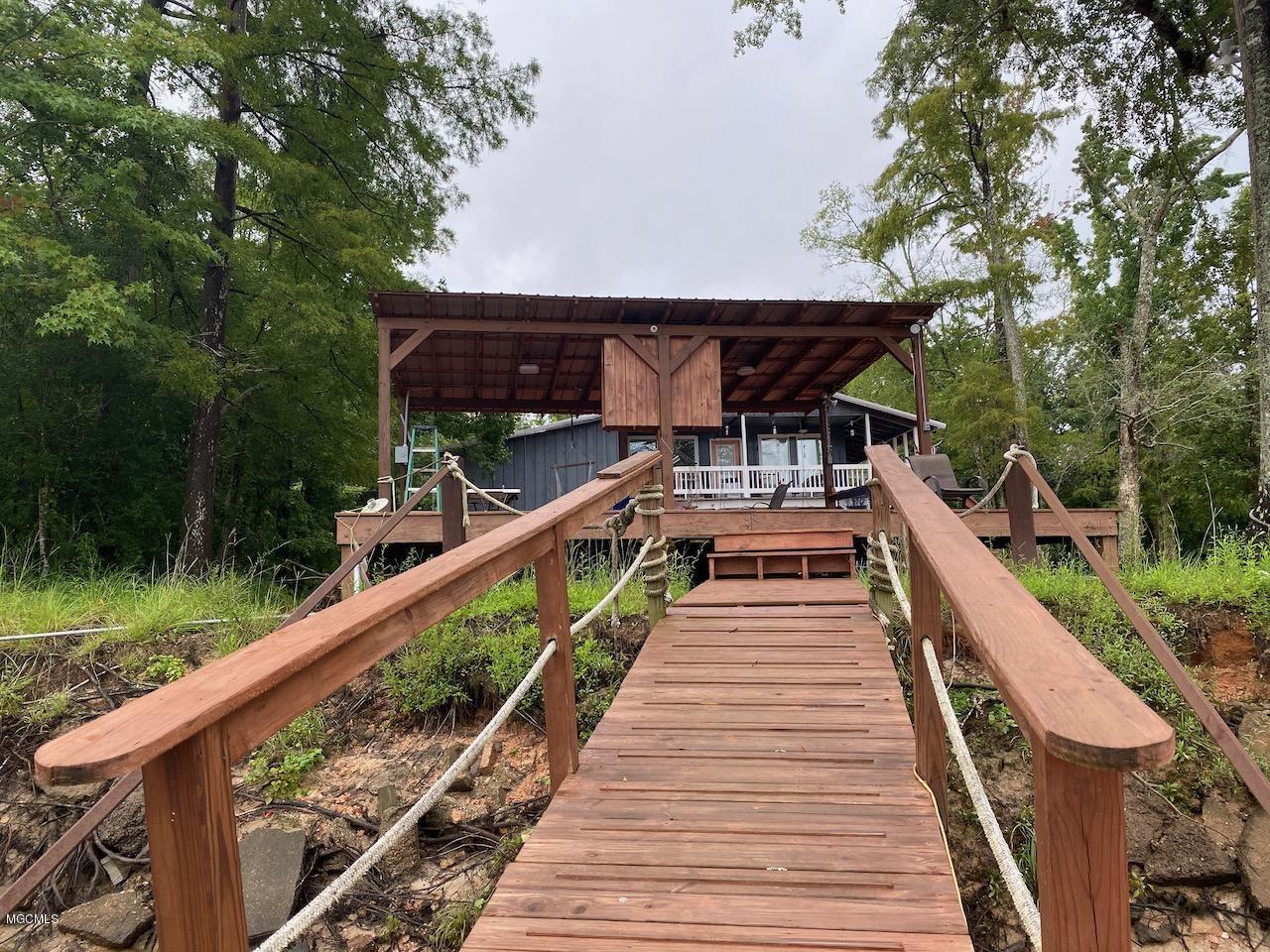 2401 Pascagoula River Road Moss Point, MS 39562 - Photo 15 of 26 IMG_6487