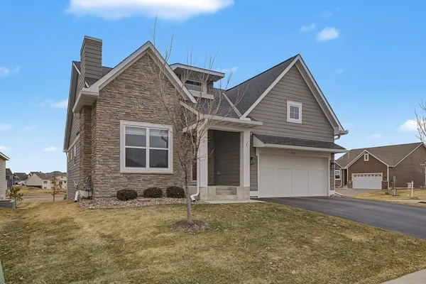 $569,900 | 17917 Gresford Lane, Lakeville, MN 55044