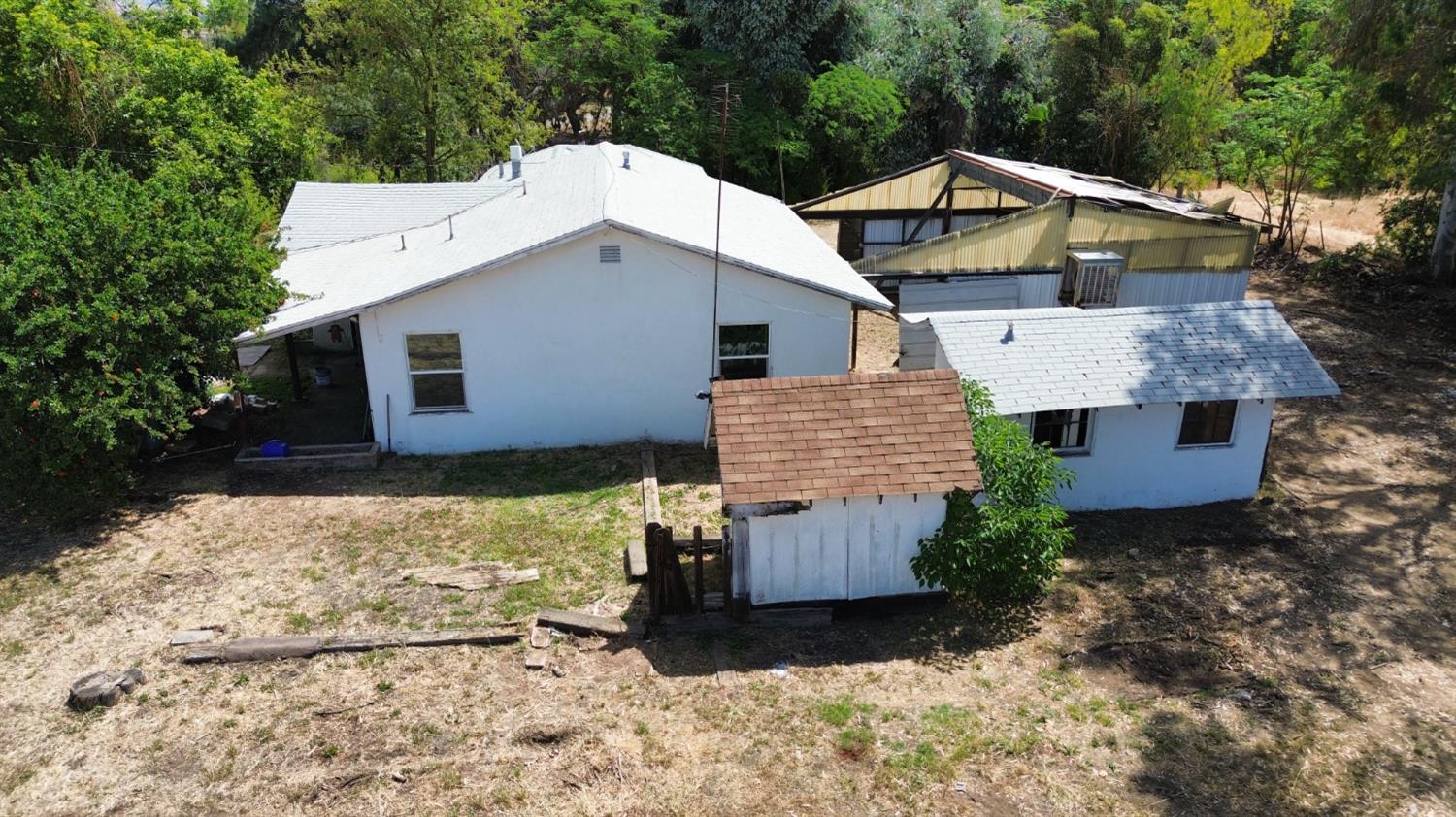 19637 East American Avenue Reedley, CA 93654 - Photo 38 of 40 an aerial view of a house