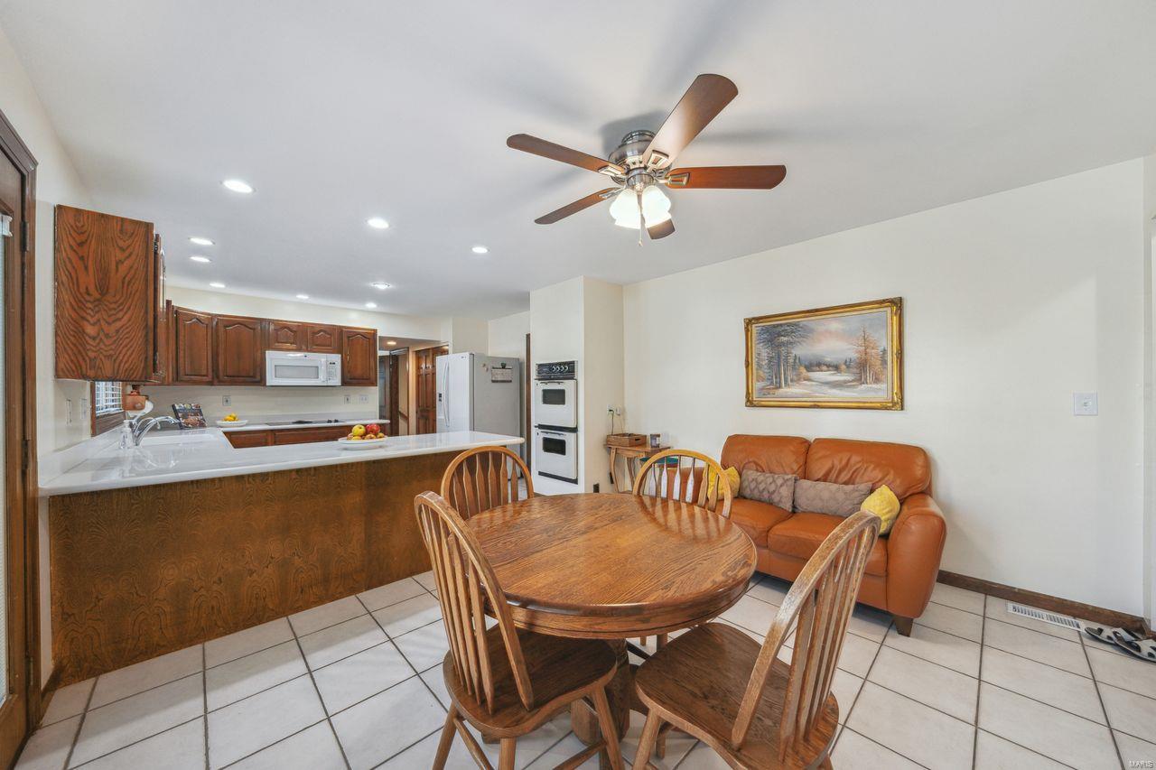 632 North Mosley Road St. Louis, MO 63141 - Photo 14 of 34 Gallery Image 14