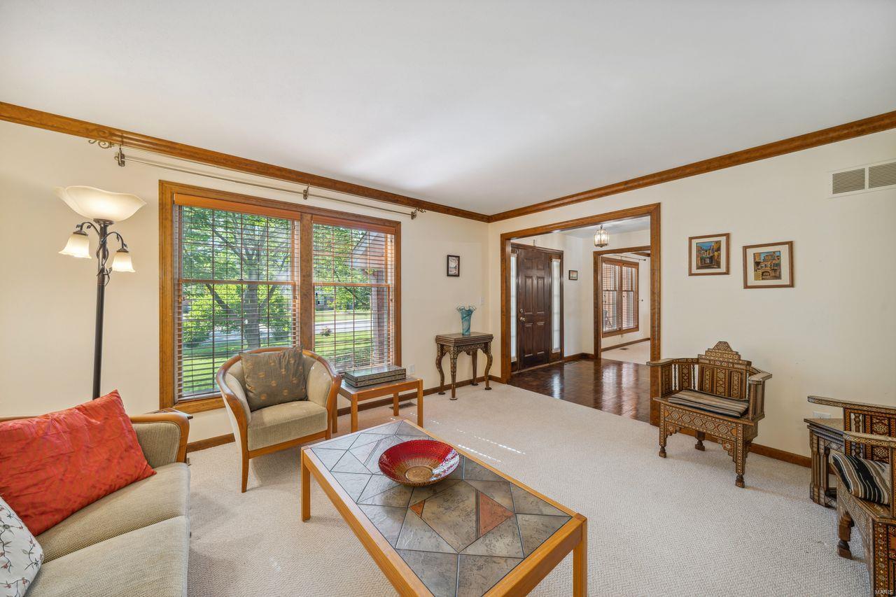 632 North Mosley Road St. Louis, MO 63141 - Photo 8 of 34 Gallery Image 8