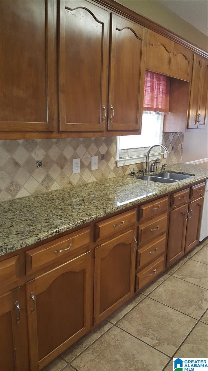 112 Grande View Circle Alabaster, AL 35114 - Photo 3 of 29