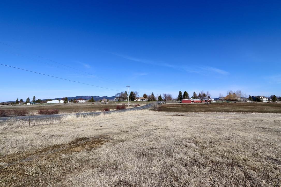 13907 South Madison Road Valleyford, WA 99036 - Photo 2 of 19
