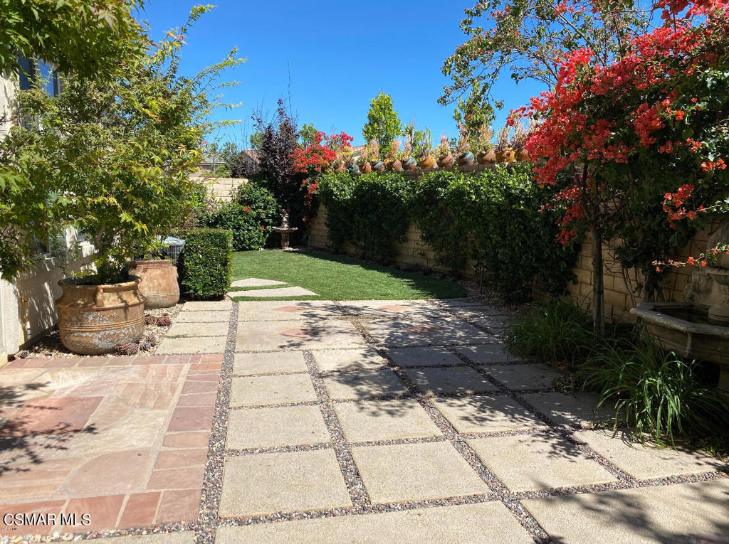 6770 Bountiful Lane Moorpark, CA 93021 - Photo 4 of 17