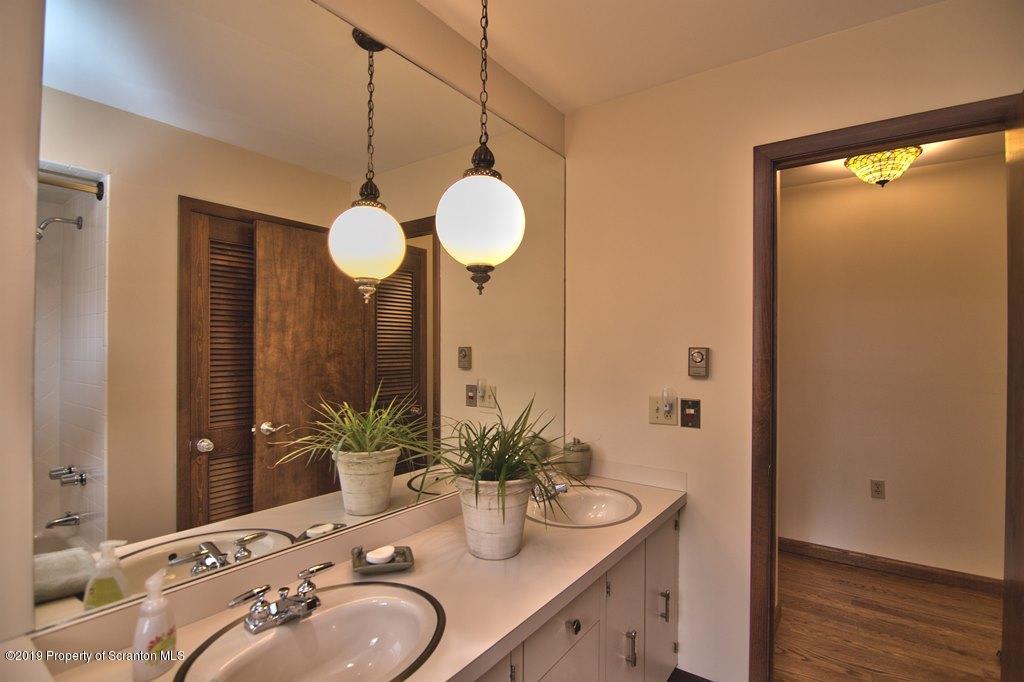 104 Mosswood Road Moscow, PA 18444 - Photo 34 of 75 Gallery Image 34