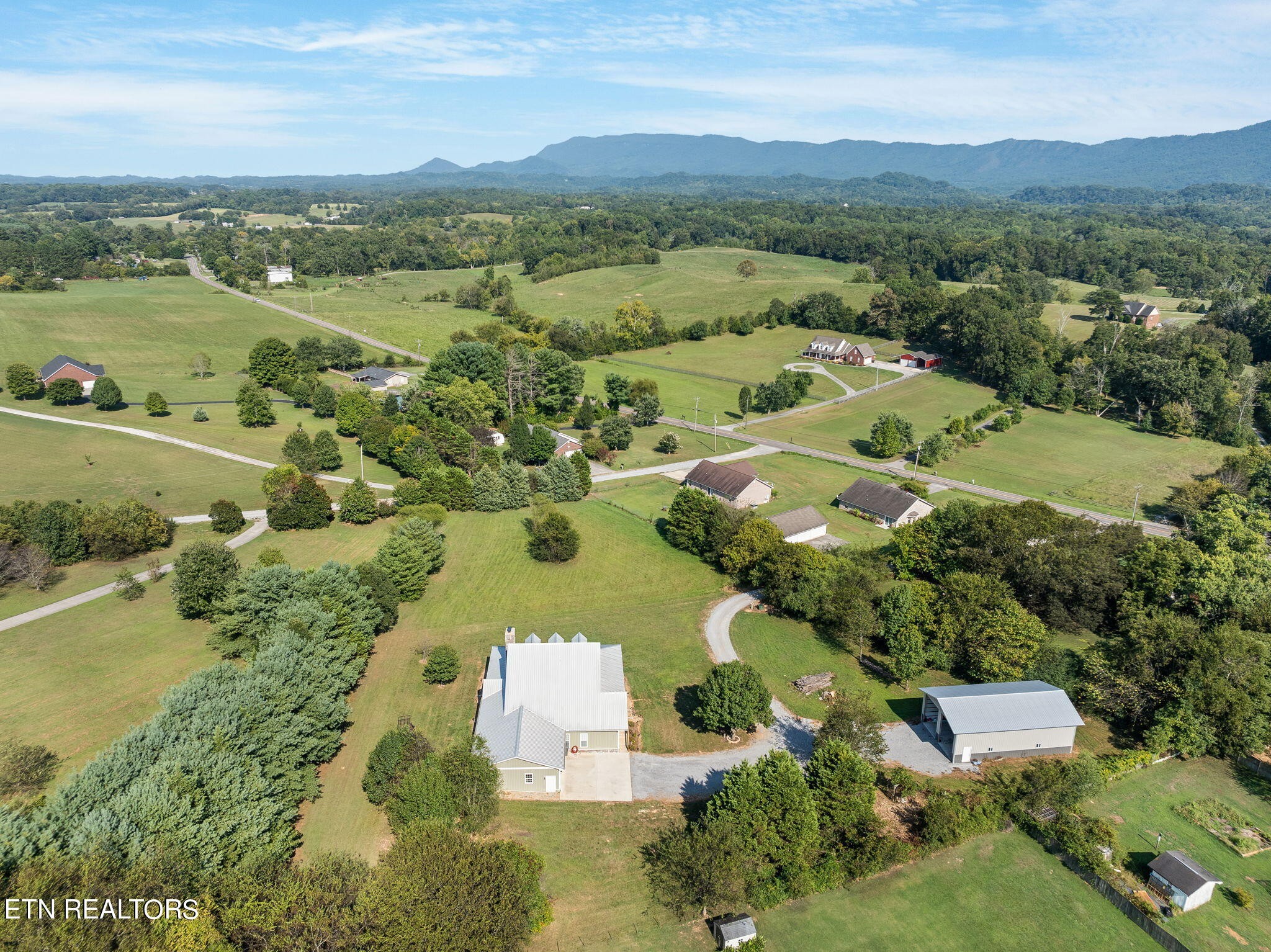 2314 Ellejoy Road Walland, TN 37886 - Photo 14 of 60 Gallery Image 14
