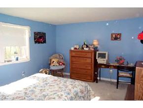 44 Smith Road Goffstown, NH 03045 - Photo 4 of 6 Gallery Image 4