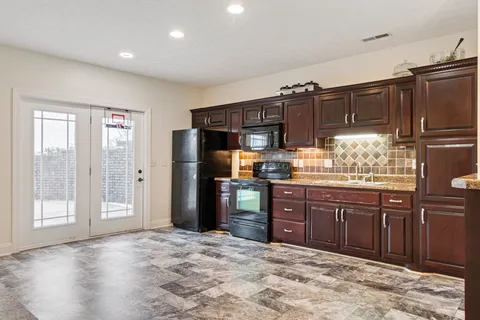 $575,000 | 6512 Buzzard Creek Road, Cedar Hill, TN 37032