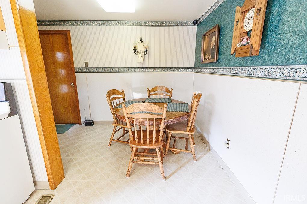 306 Patton Hill Road Bedford, IN 47421 - Photo 5 of 46 Gallery Image 5
