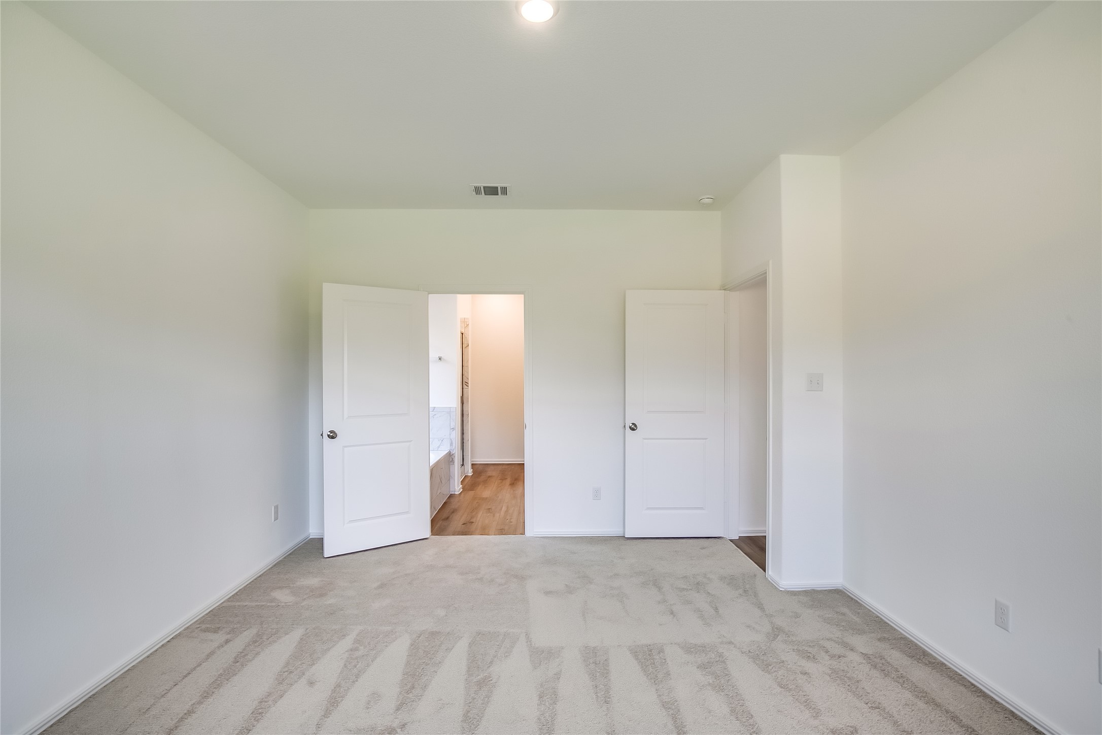 232 Canley Loop Hutto, TX 78634 - Photo 14 of 29 Gallery Image 14