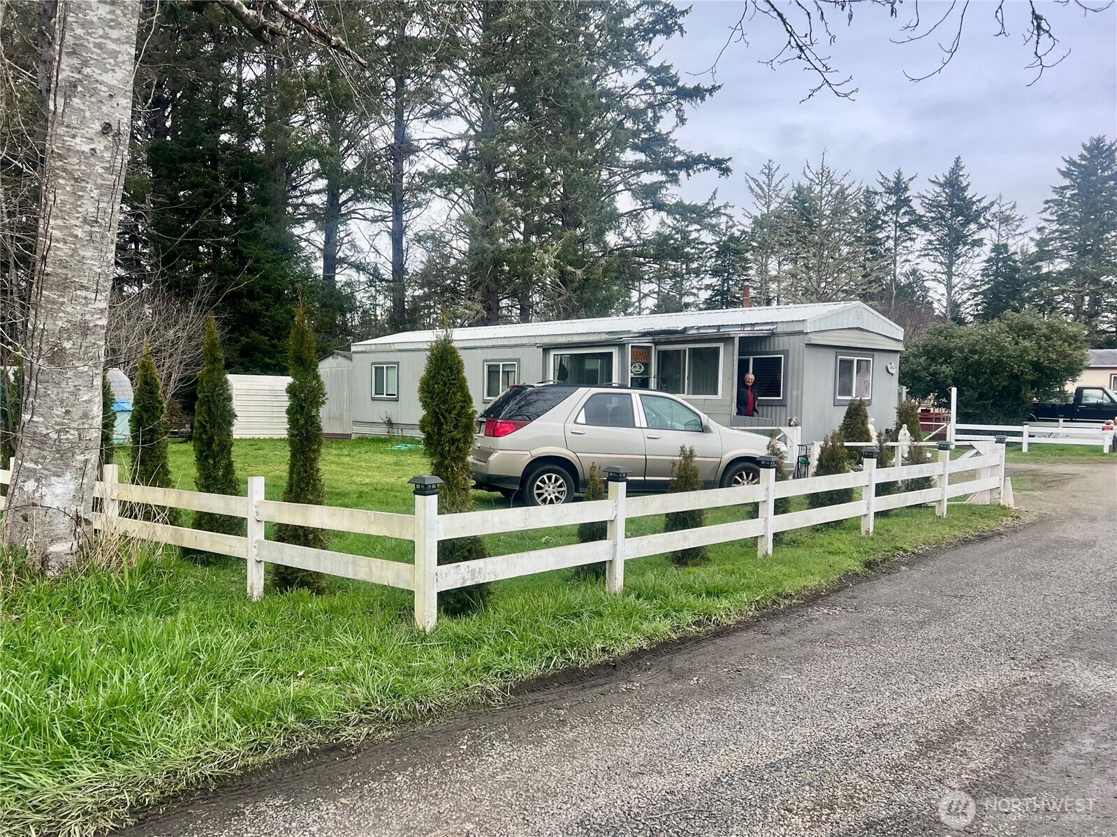 10514 Pacific Way Long Beach, WA 98631 - Photo 3 of 16