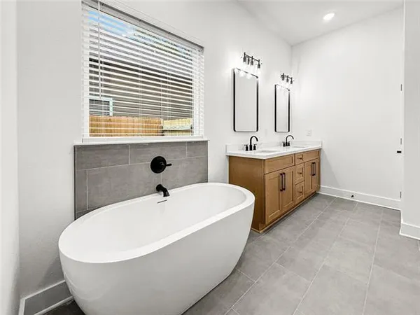 $2,300 | 82409 Olive Street, Folsom, LA 70437