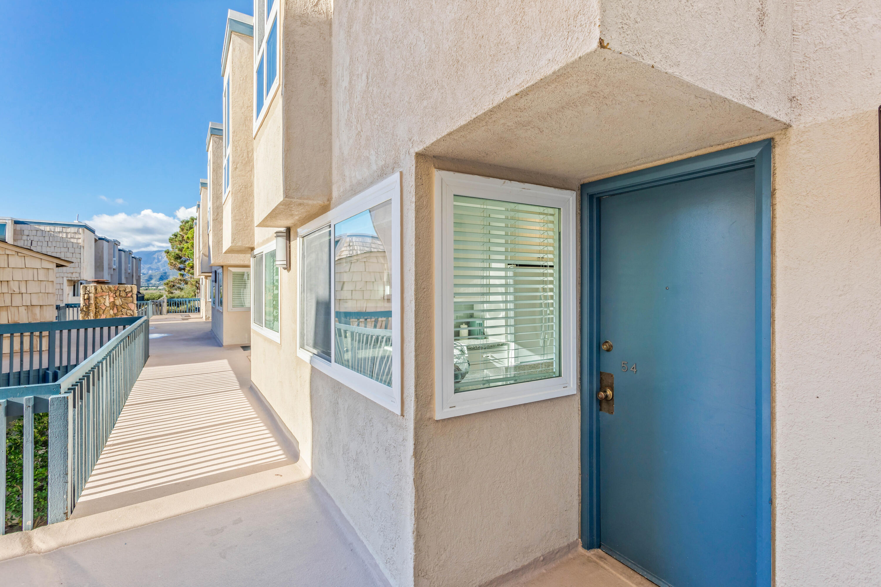 4700 Sandyland Road, Unit 54 Carpinteria, CA 93013 - Photo 2 of 26 Entry