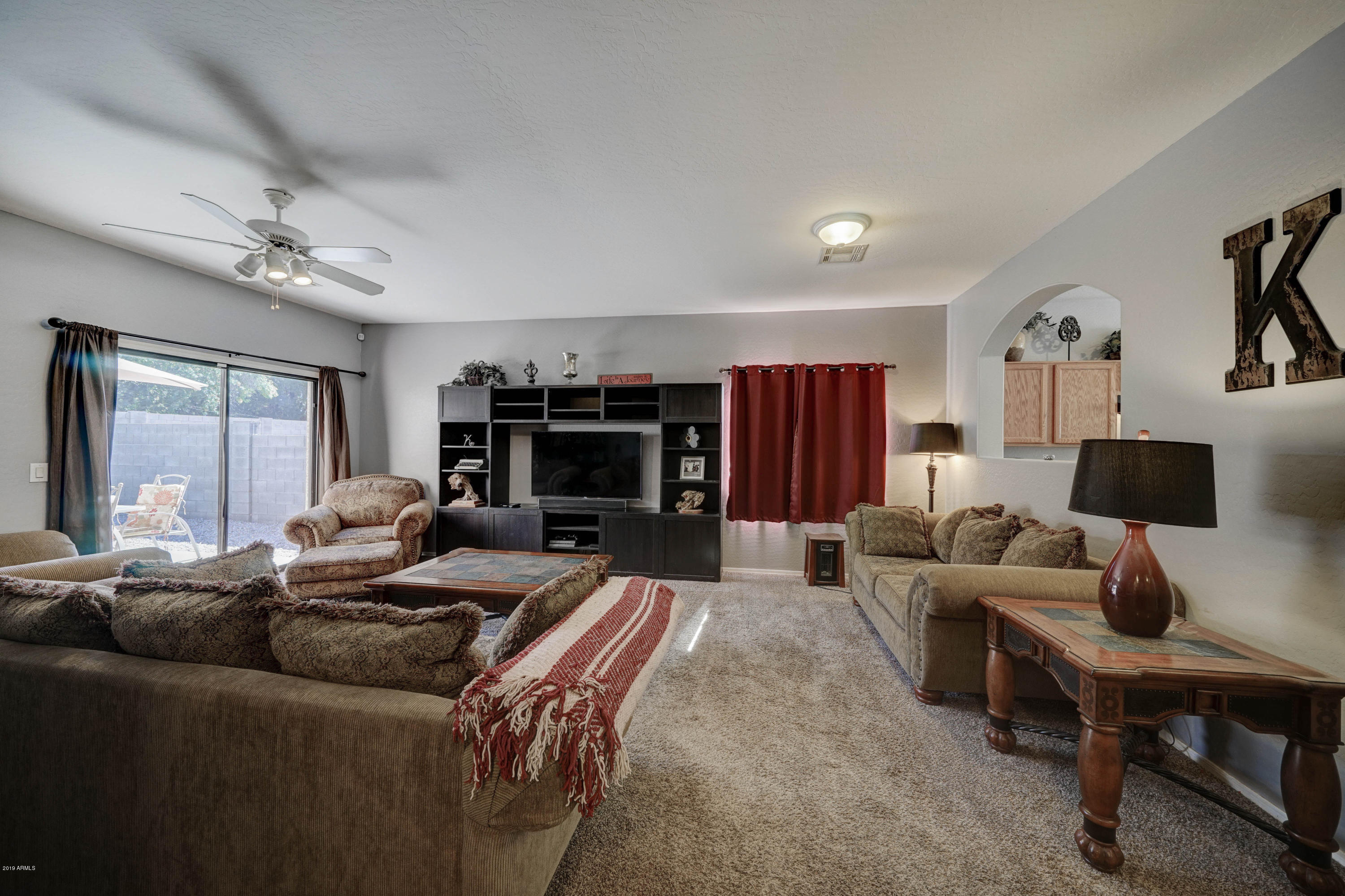 933 West Carter Road Phoenix, AZ 85041 - Photo 4 of 24 933 W Carter Rd