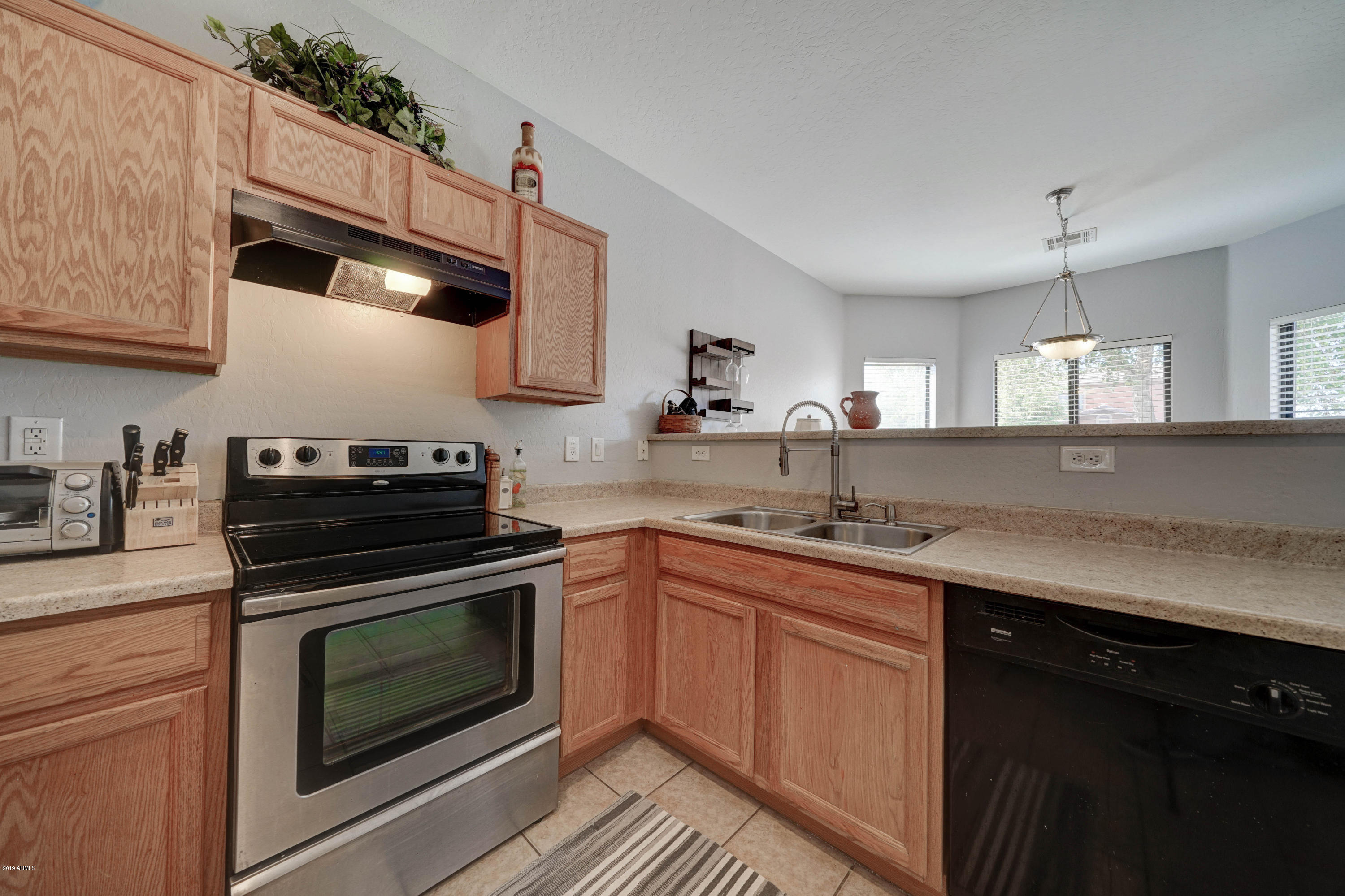 933 West Carter Road Phoenix, AZ 85041 - Photo 8 of 24 933 W Carter Rd