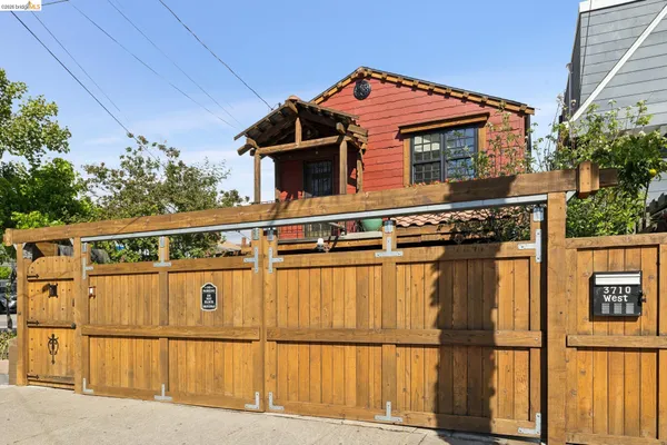 $699,000 | 3710 West Street, Oakland, CA 94609