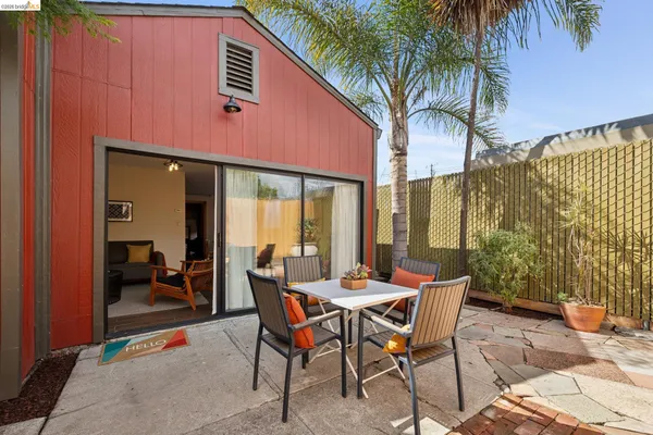 $699,000 | 3710 West Street, Oakland, CA 94609