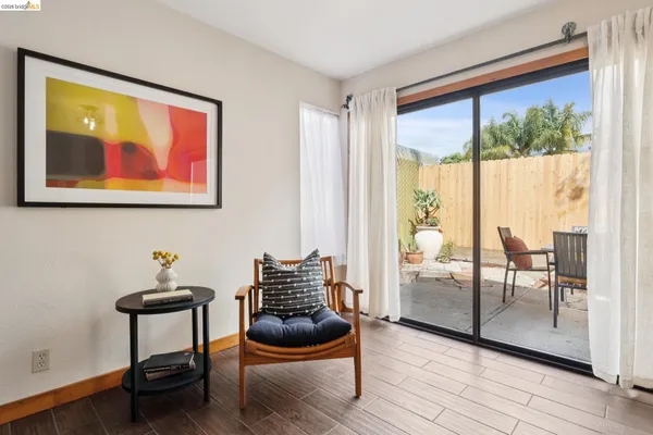 $699,000 | 3710 West Street, Oakland, CA 94609
