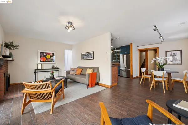$699,000 | 3710 West Street, Oakland, CA 94609