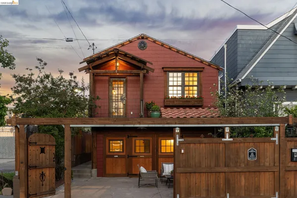 $699,000 | 3710 West Street, Oakland, CA 94609
