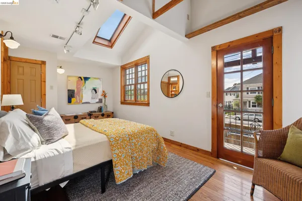 $699,000 | 3710 West Street, Oakland, CA 94609