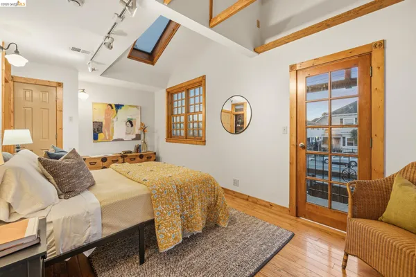 $699,000 | 3710 West Street, Oakland, CA 94609