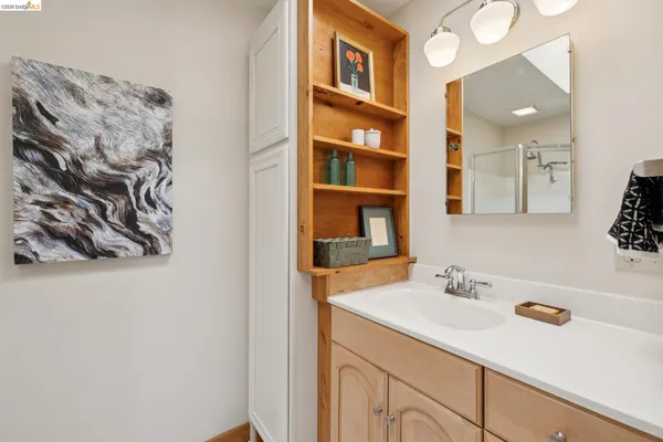 $699,000 | 3710 West Street, Oakland, CA 94609