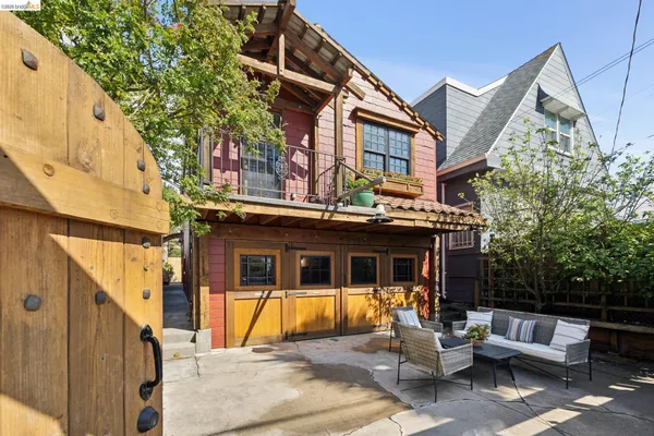 $699,000 | 3710 West Street, Oakland, CA 94609