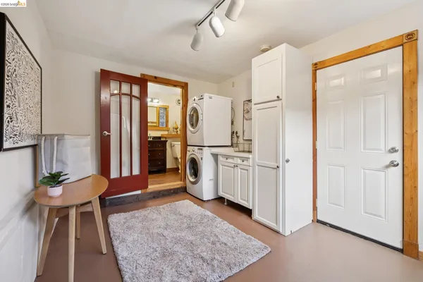$699,000 | 3710 West Street, Oakland, CA 94609