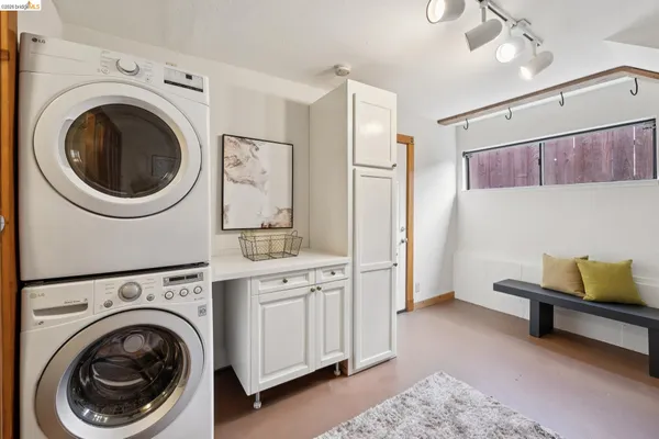 $699,000 | 3710 West Street, Oakland, CA 94609