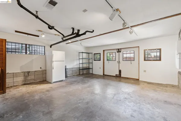 $699,000 | 3710 West Street, Oakland, CA 94609