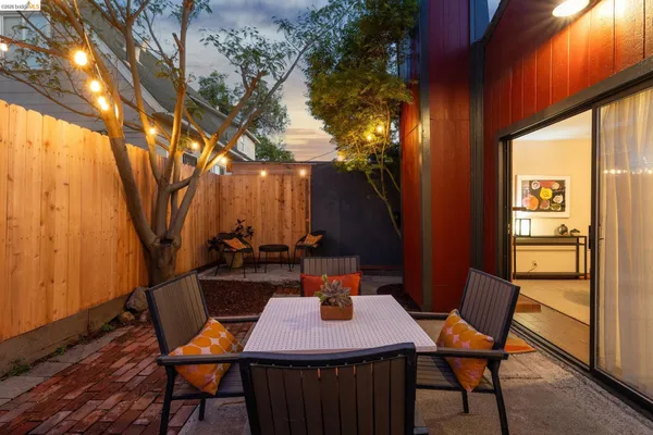$699,000 | 3710 West Street, Oakland, CA 94609