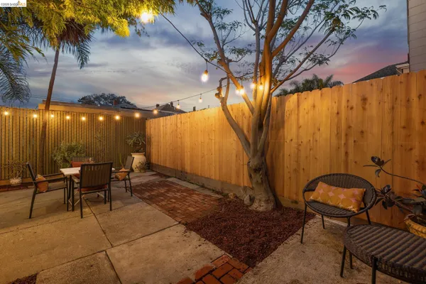 $699,000 | 3710 West Street, Oakland, CA 94609