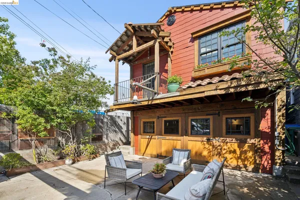 $699,000 | 3710 West Street, Oakland, CA 94609