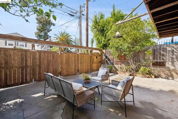 $699,000 | 3710 West Street, Oakland, CA 94609